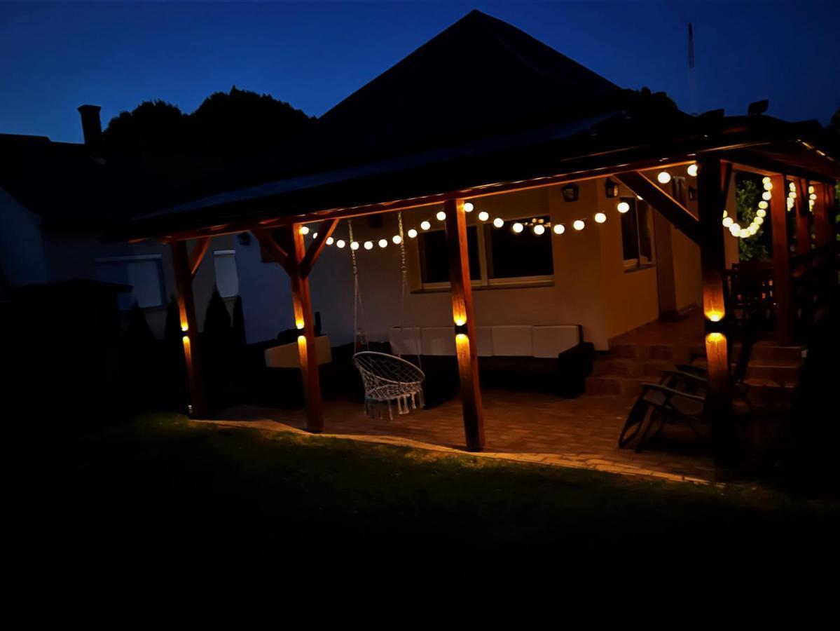 Keknefelejcs Vendeghaz Villa Zalakaros Exteriör bild
